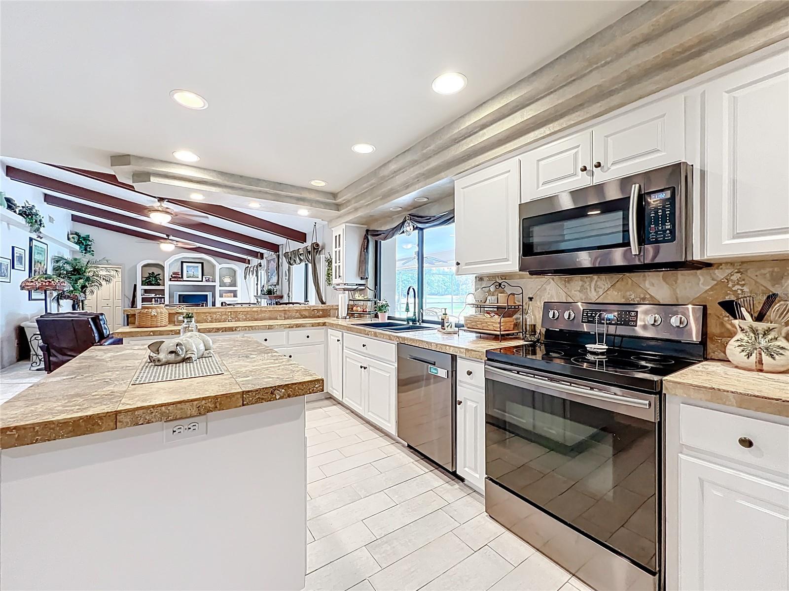 Image 17 of 63 For 3168 Masters Drive