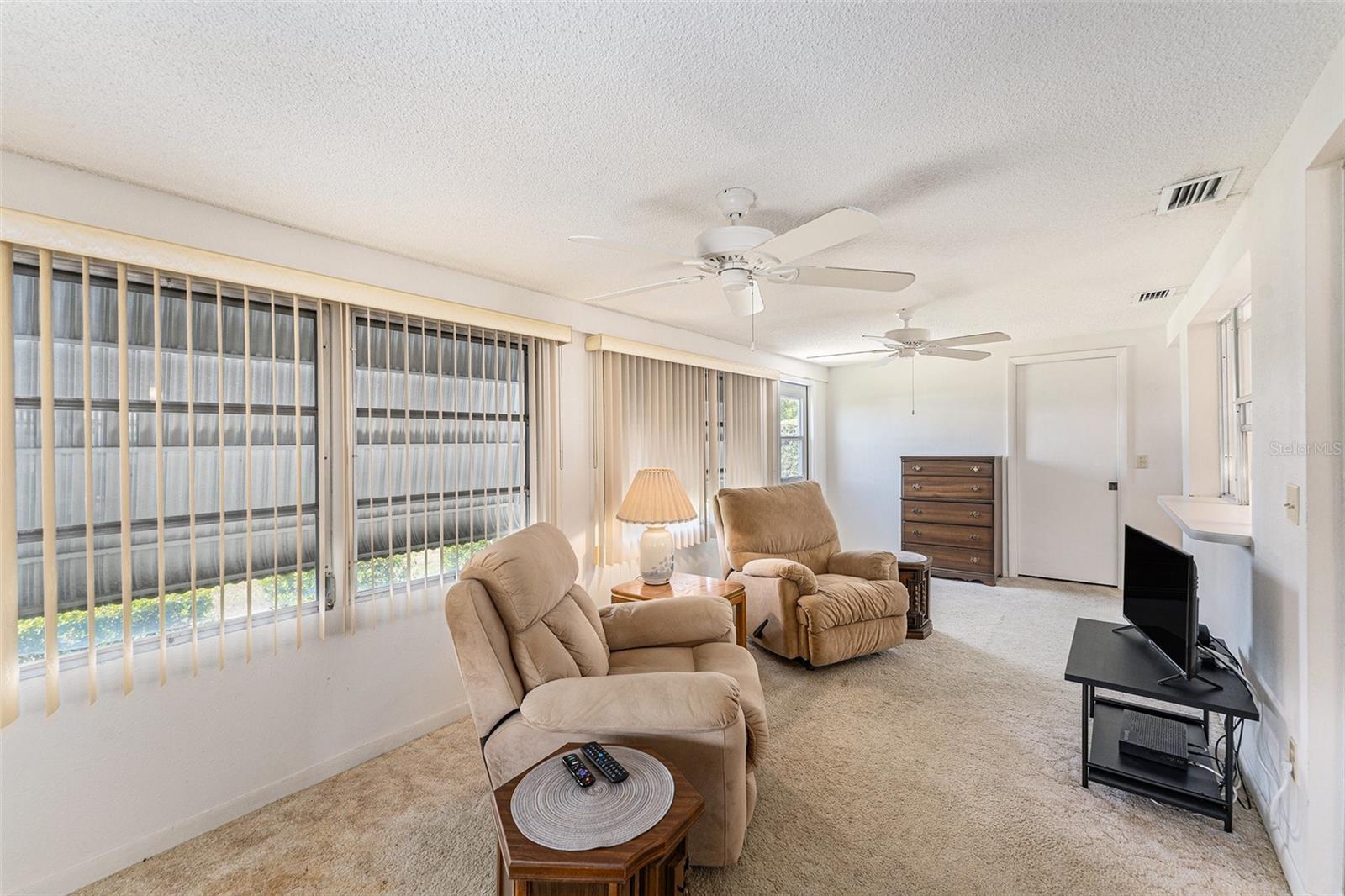 Image 14 of 34 For 9740 45th Street N