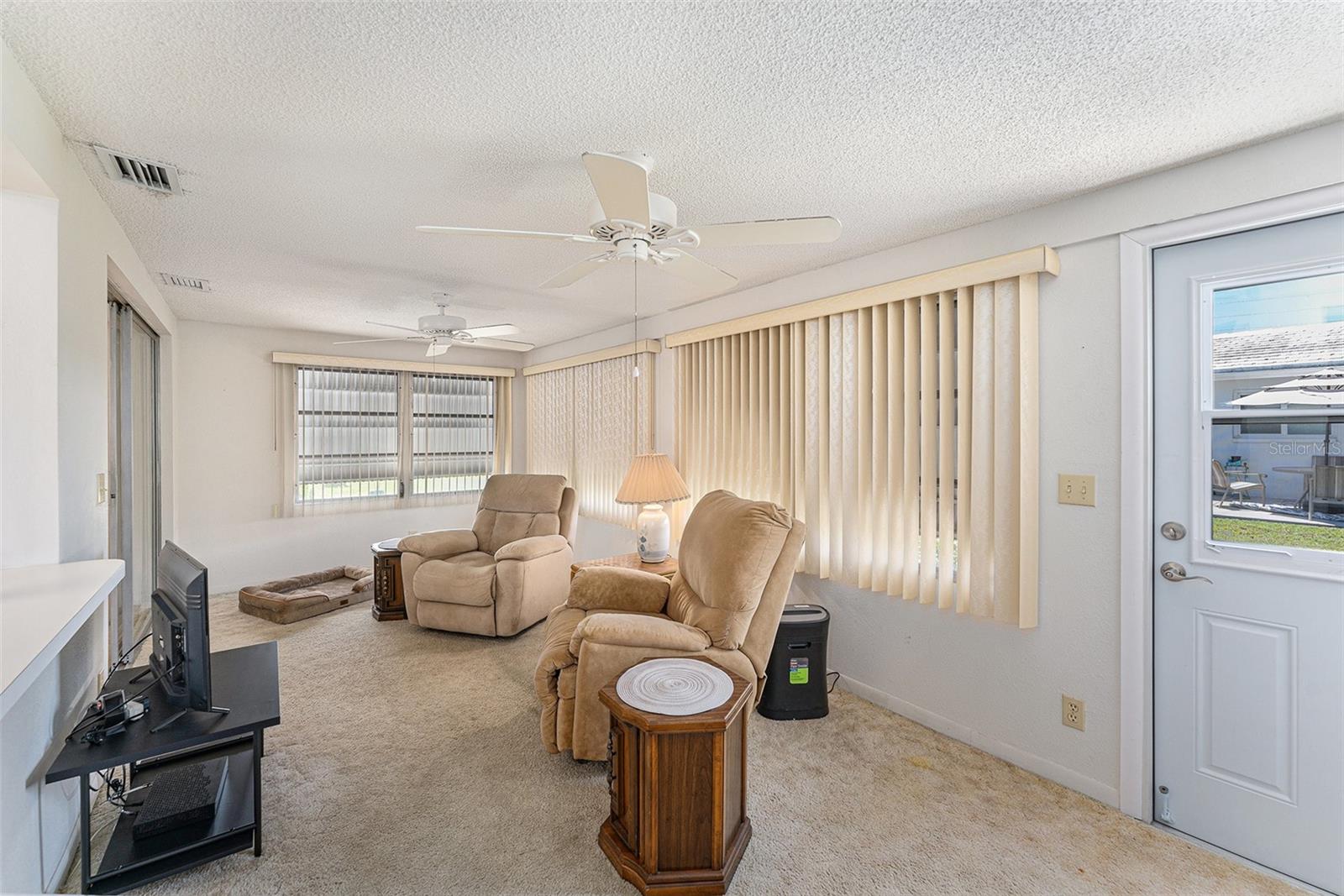 Image 16 of 34 For 9740 45th Street N