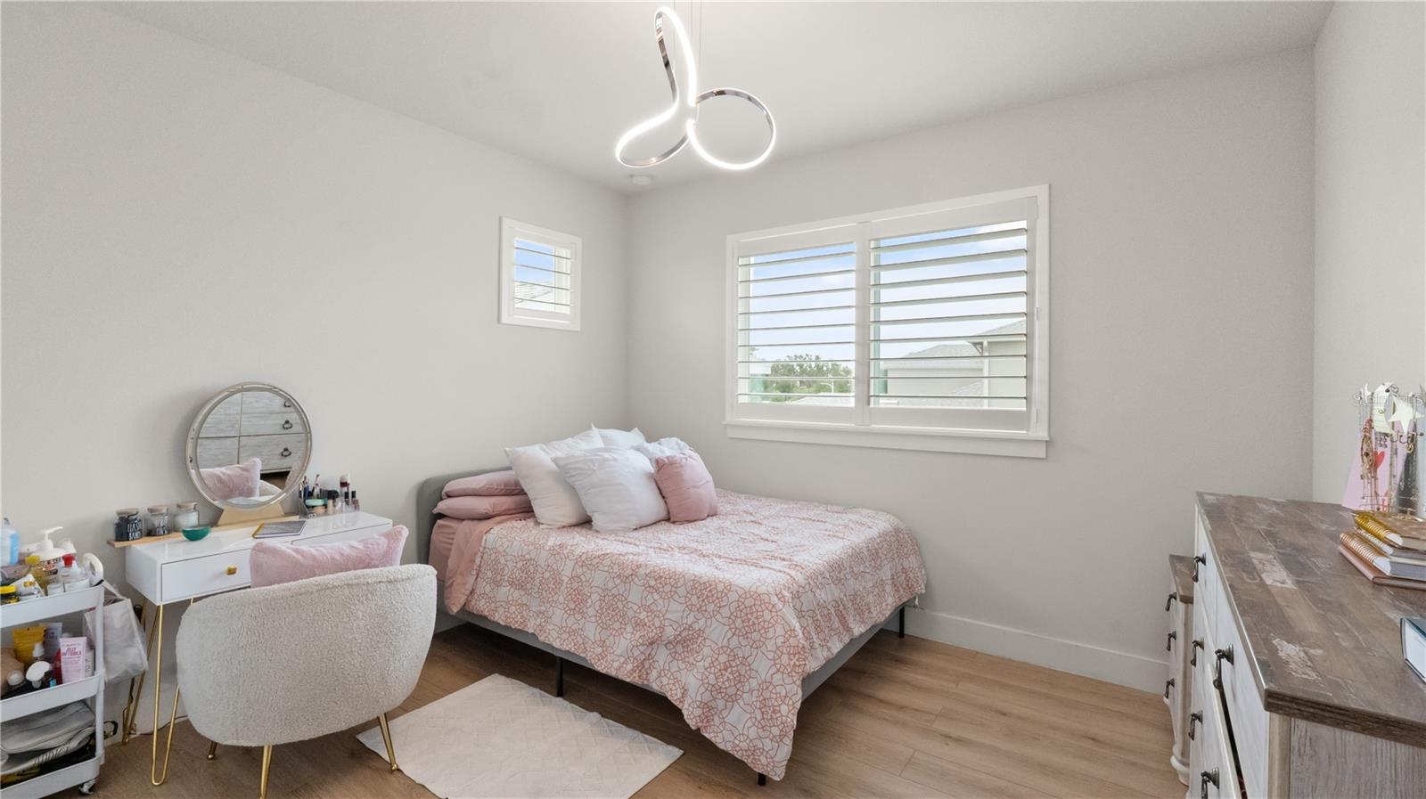 Image 33 of 45 For 8946 Ivy Stark Boulevard