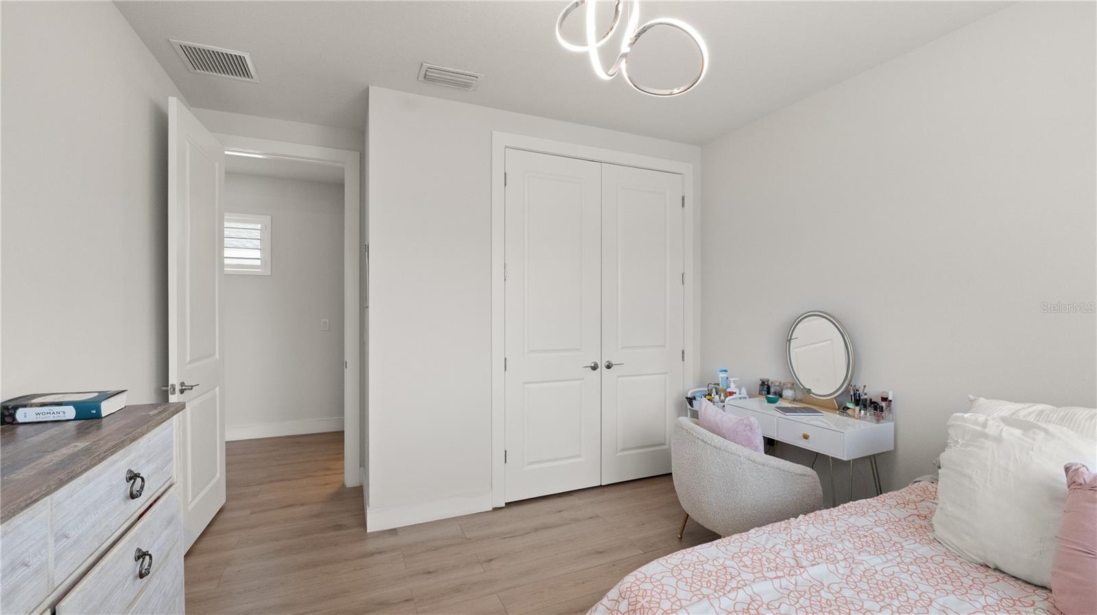 Image 34 of 45 For 8946 Ivy Stark Boulevard