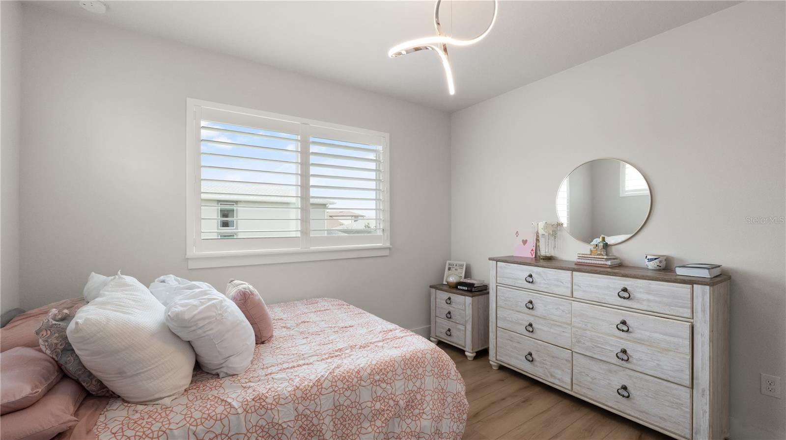 Image 35 of 45 For 8946 Ivy Stark Boulevard