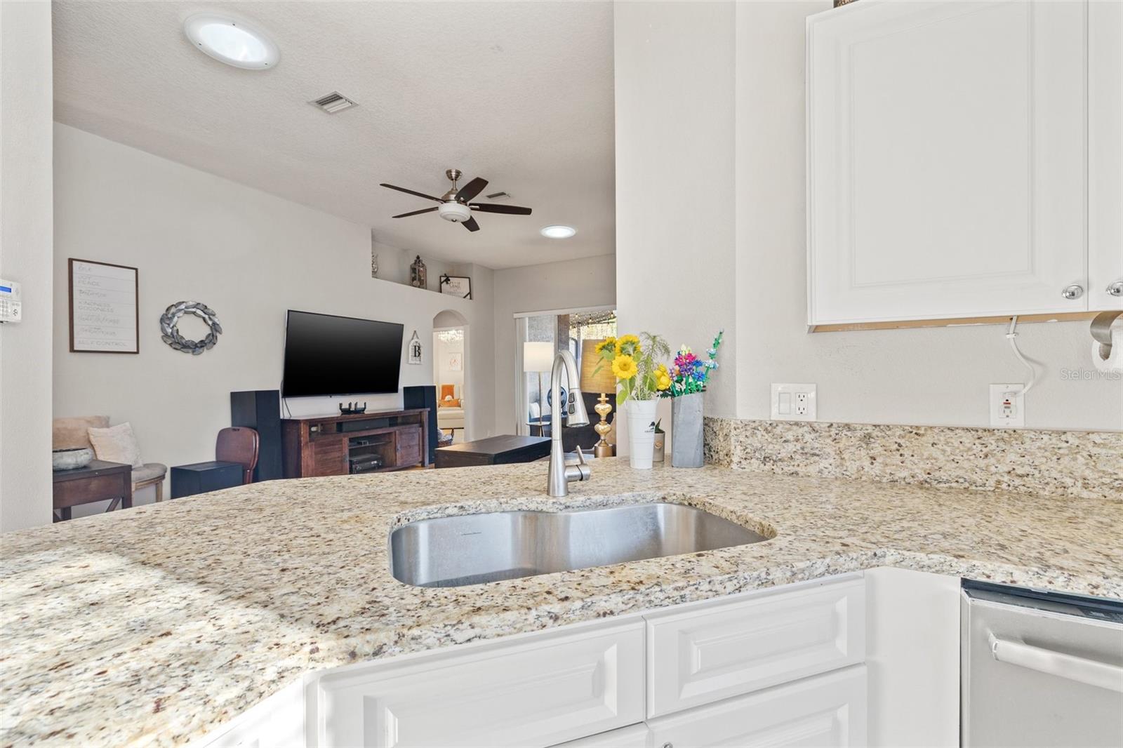Image 13 of 30 For 11808 Lancashire Drive