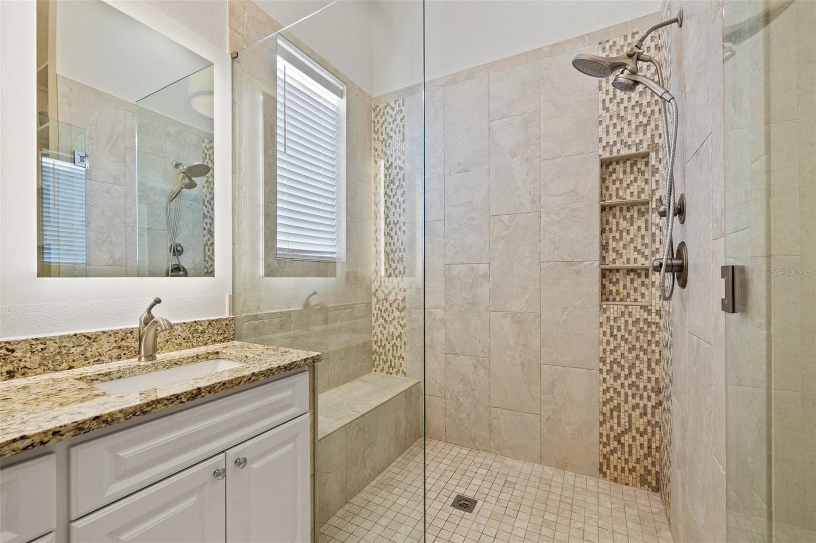 Image 19 of 30 For 11808 Lancashire Drive