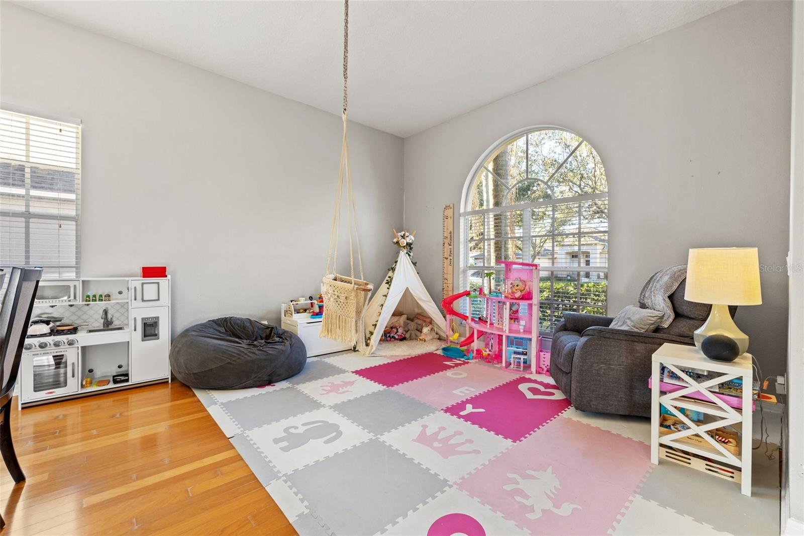 Image 4 of 30 For 11808 Lancashire Drive