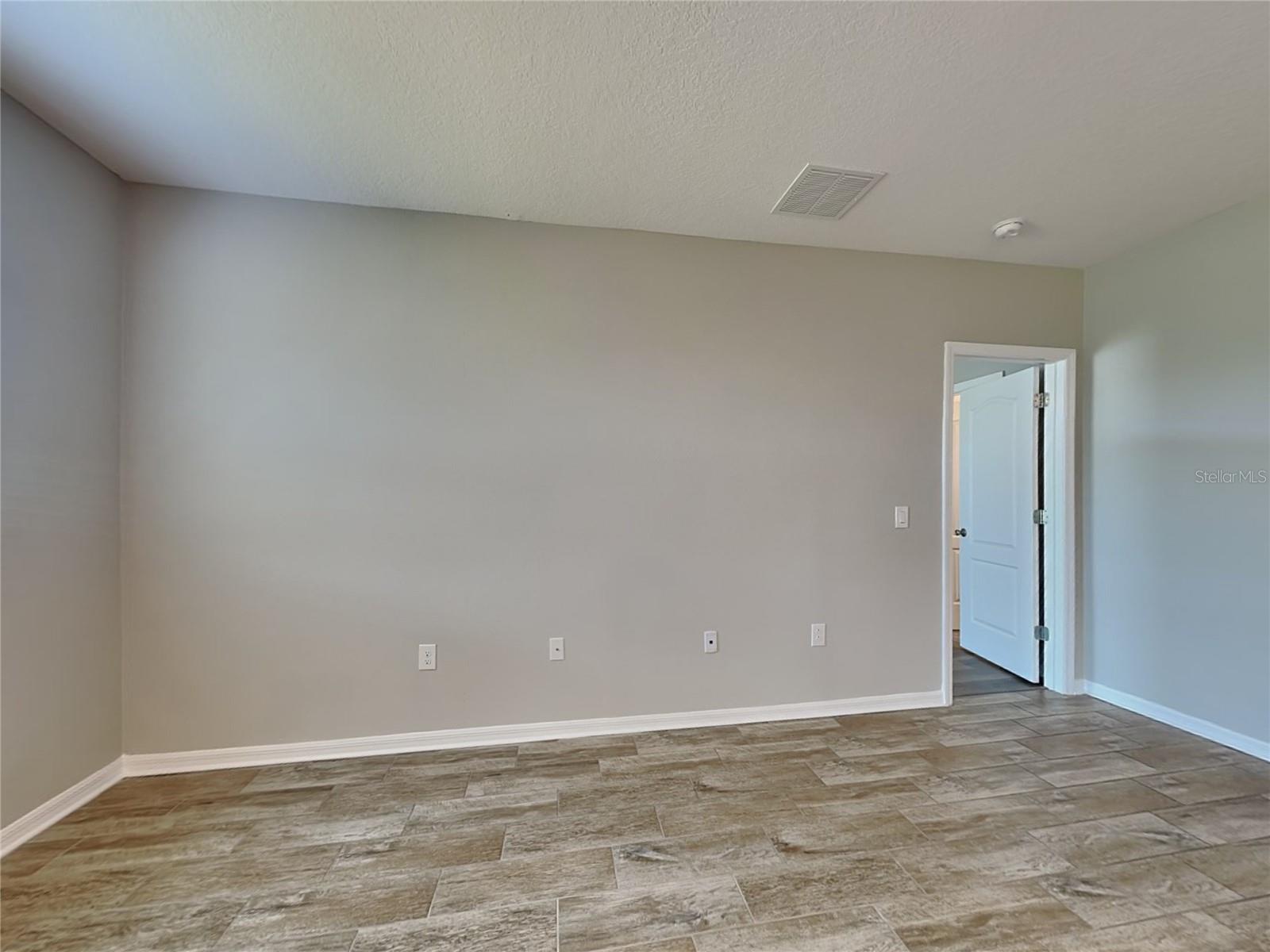 Image 2 of 20 For 4035 Wayfarer Way