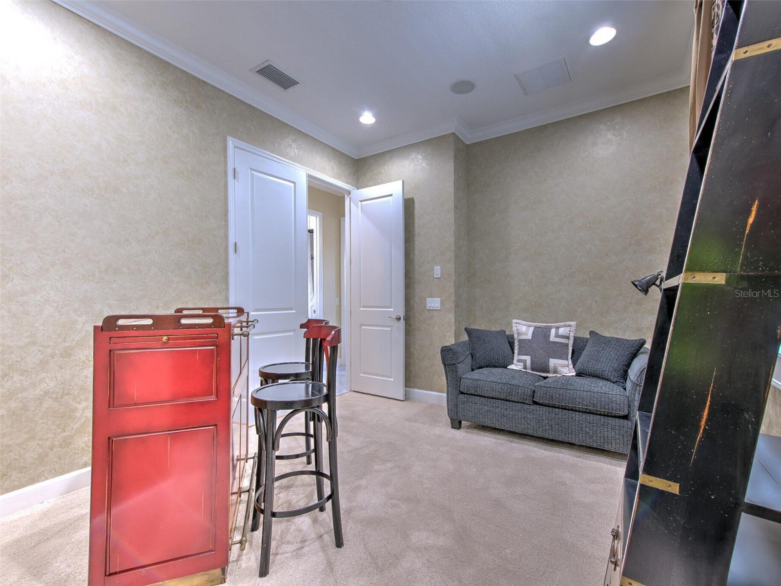Image 36 of 55 For 325 Sapphire Lake Drive 201