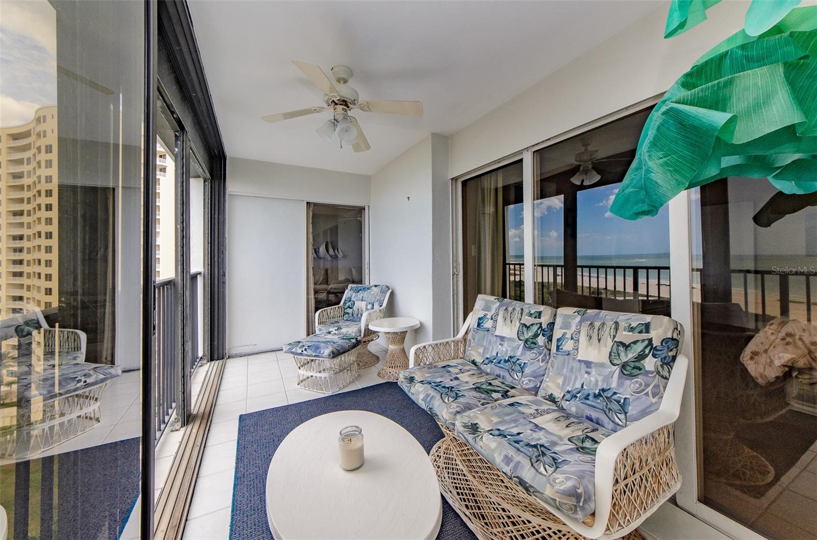 Listing photo id 11 for 1230 Gulf Boulevard 1402