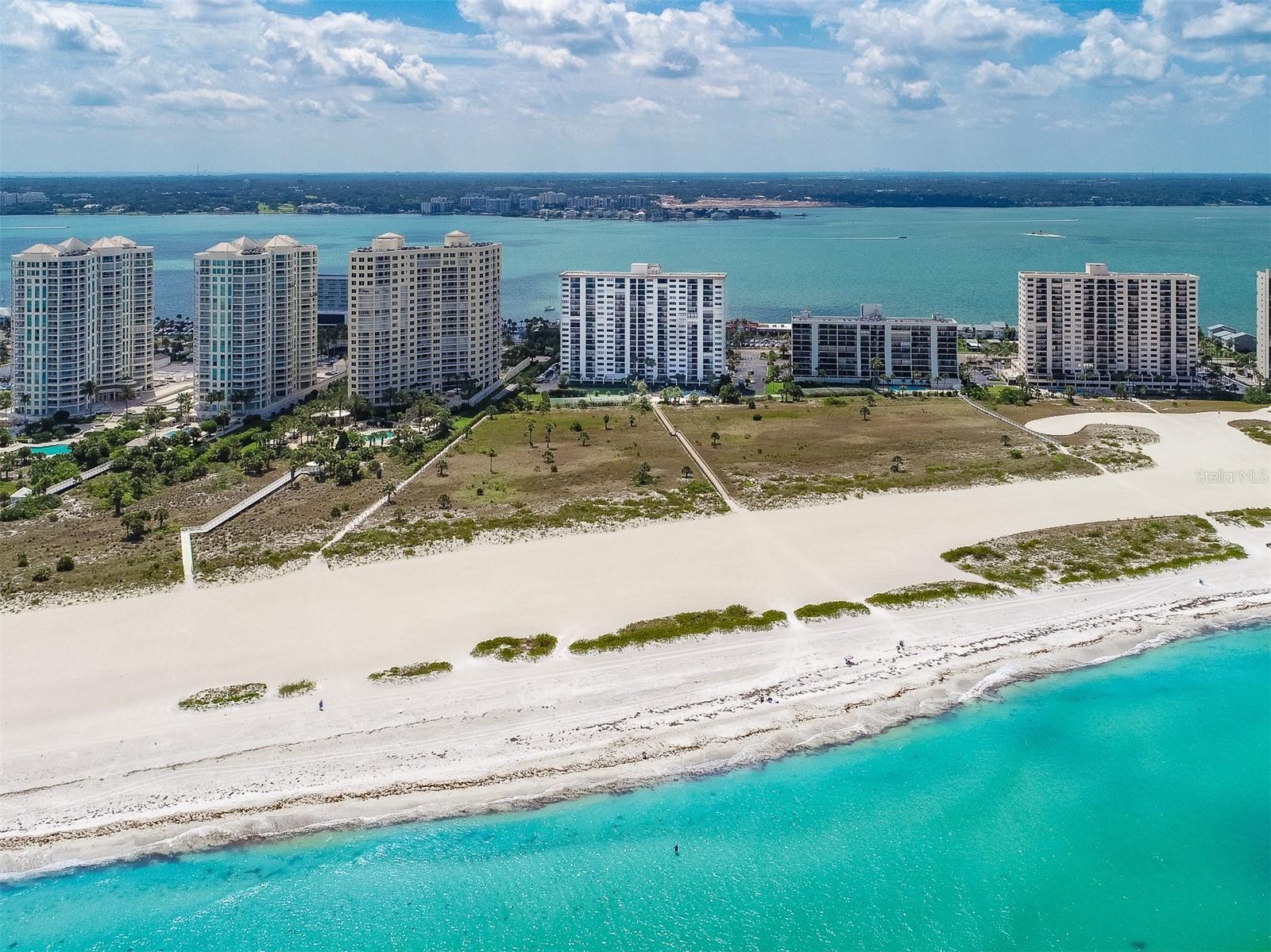 Listing photo id 34 for 1230 Gulf Boulevard 1402