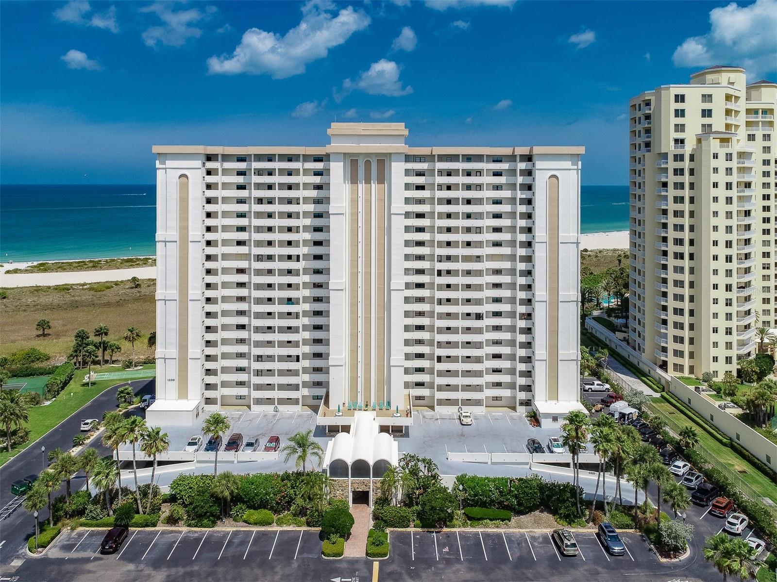 Listing photo id 35 for 1230 Gulf Boulevard 1402