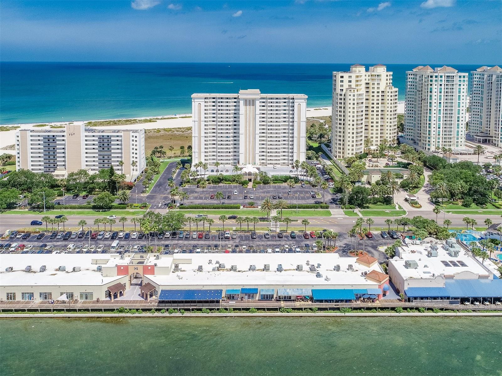 Listing photo id 36 for 1230 Gulf Boulevard 1402
