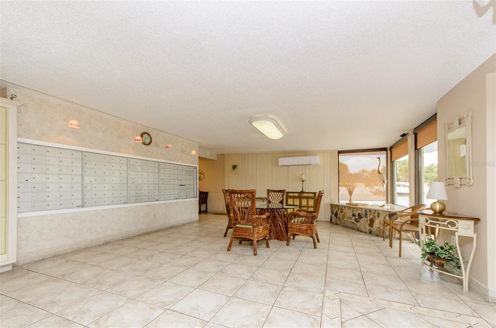 Listing photo id 42 for 1230 Gulf Boulevard 1402