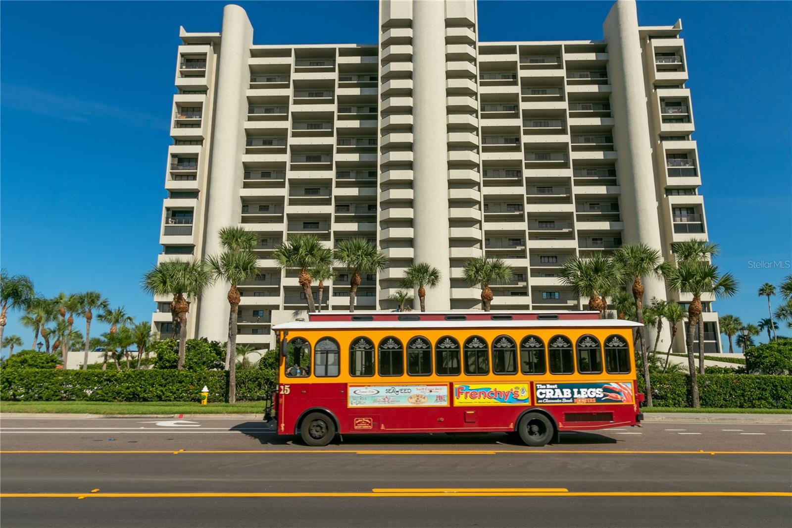 Listing photo id 43 for 1230 Gulf Boulevard 1402