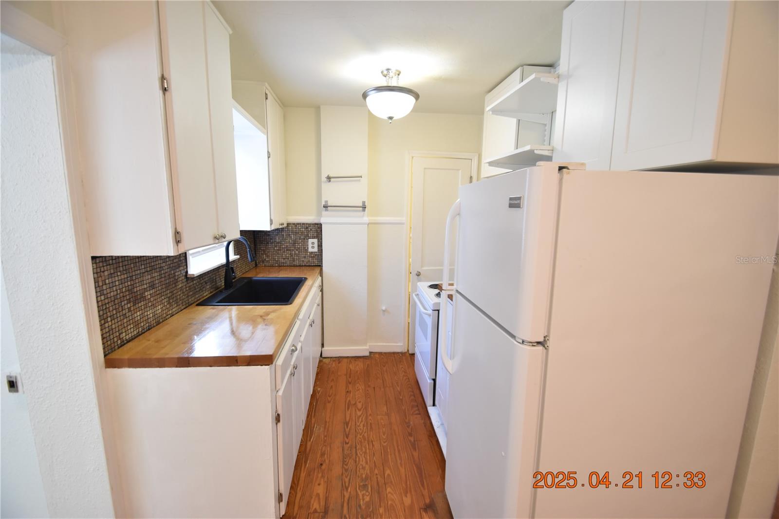 Image 25 of 38 For 3321 20th Street N