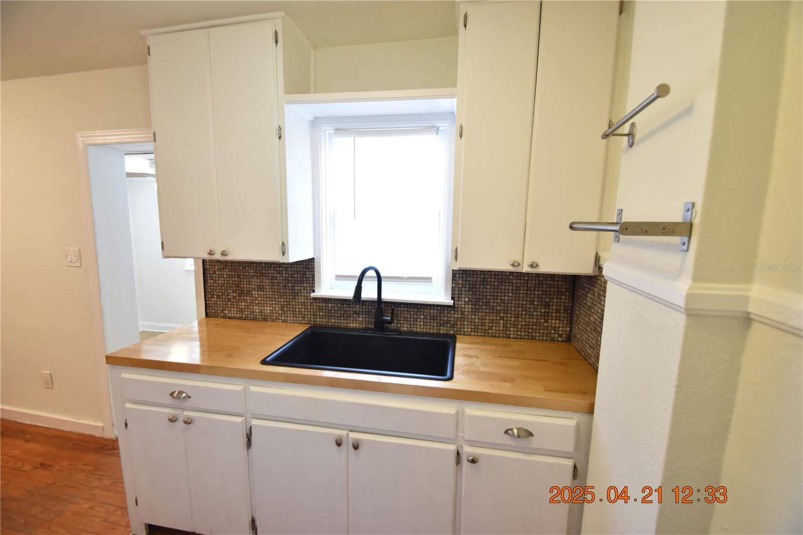Image 28 of 38 For 3321 20th Street N