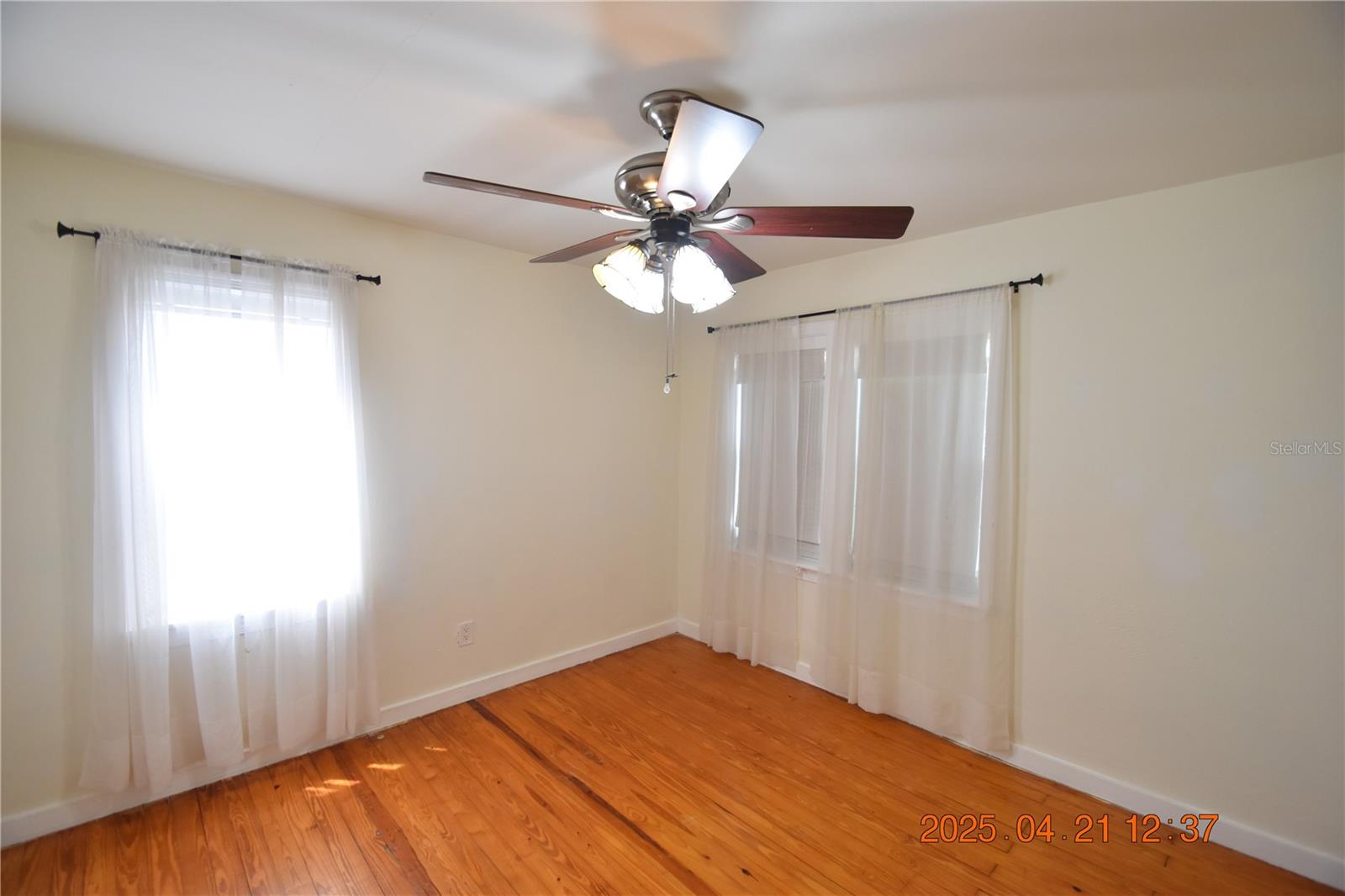 Image 30 of 38 For 3321 20th Street N