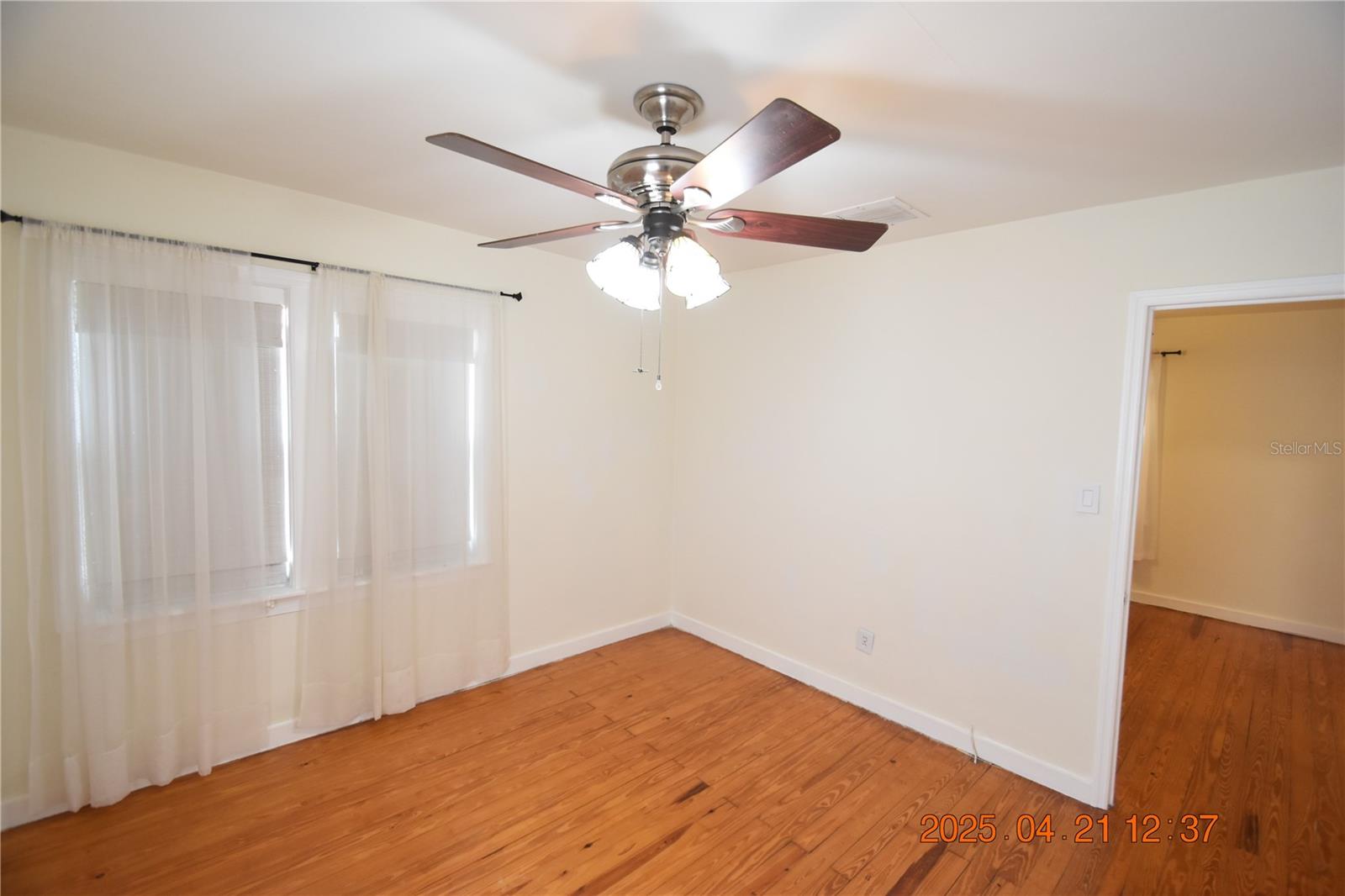Image 31 of 38 For 3321 20th Street N