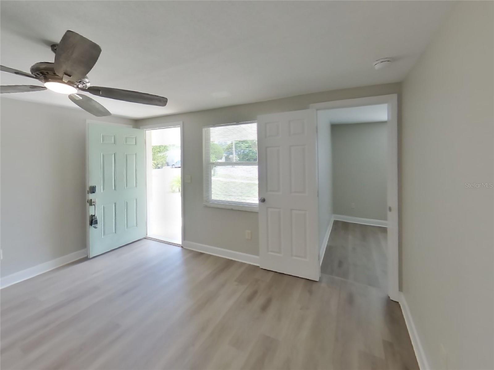 Image 2 of 19 For 1002 Windsor Hill Way