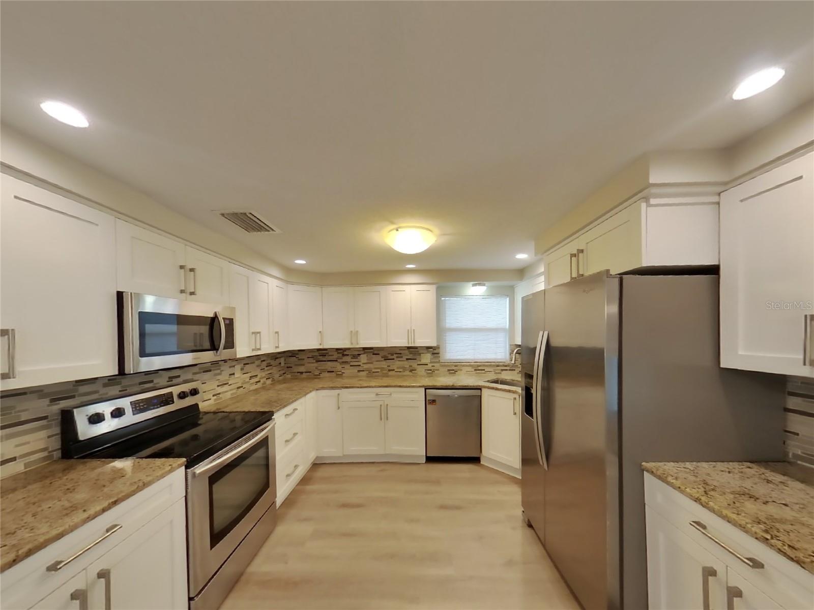 Image 4 of 19 For 1002 Windsor Hill Way