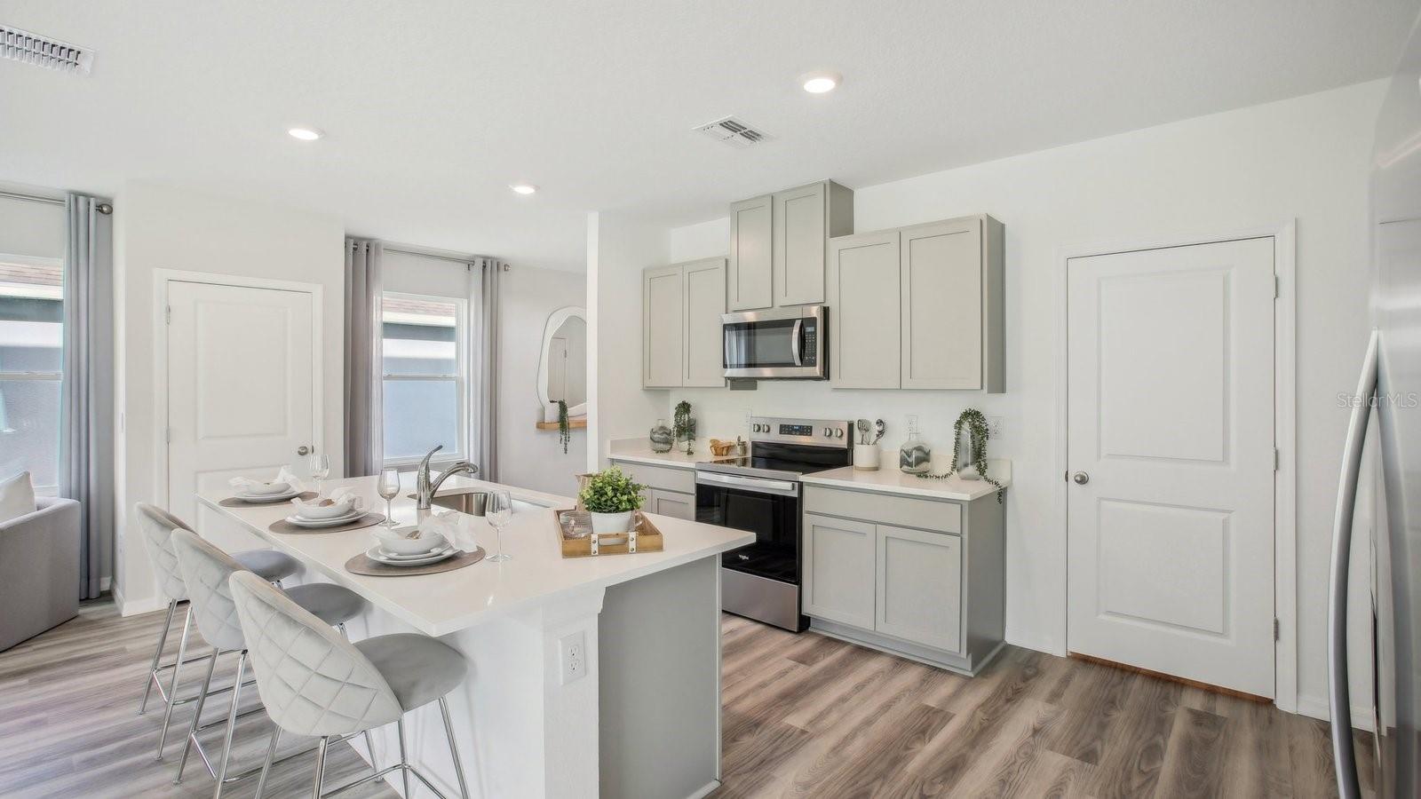 Image 13 of 36 For 32730 Winterwood Boulevard Boulevard