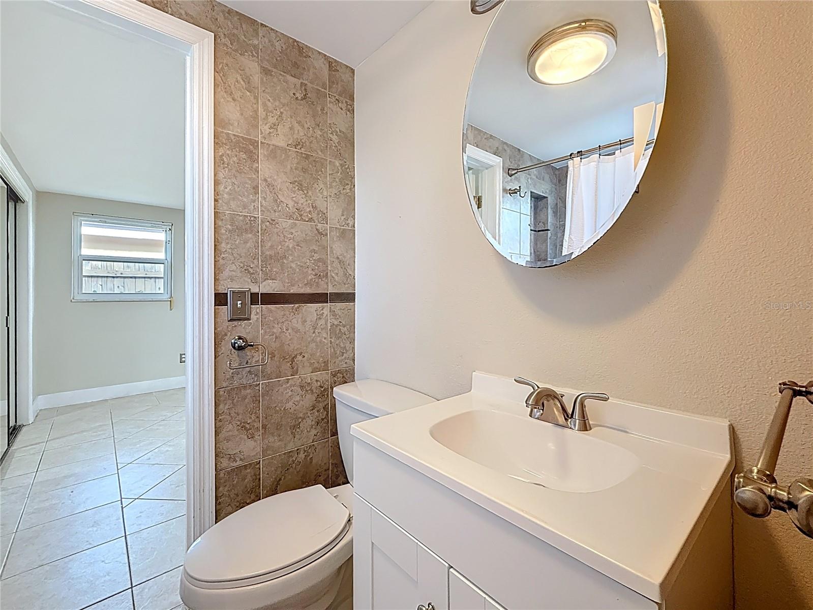 Image 14 of 39 For 2600 Paula Drive 2b