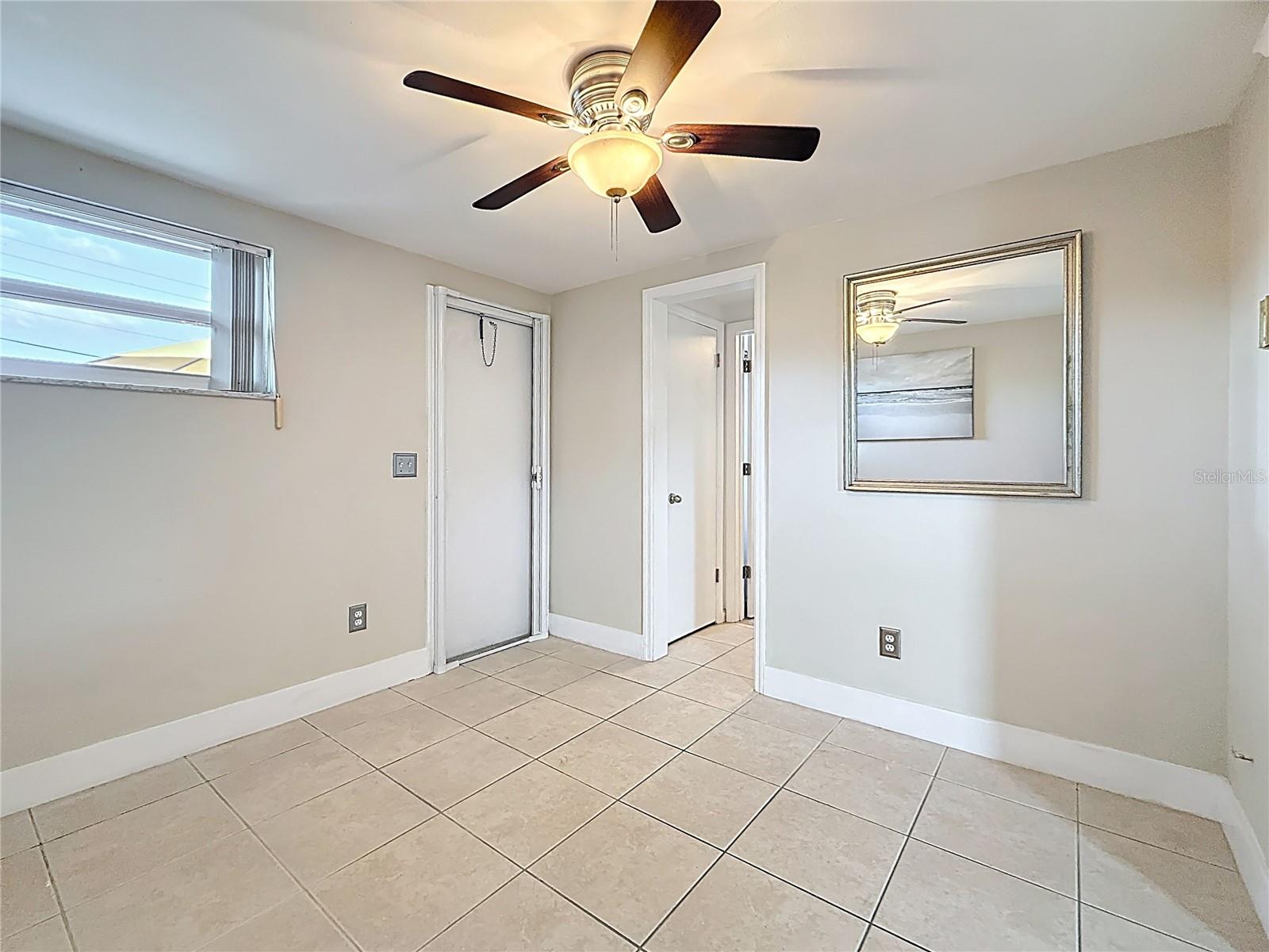 Image 16 of 39 For 2600 Paula Drive 2b