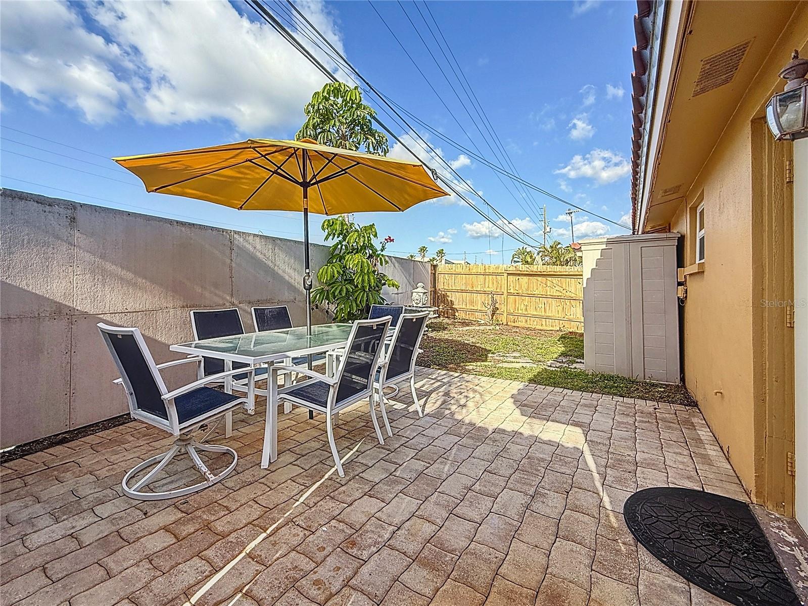 Image 20 of 39 For 2600 Paula Drive 2b