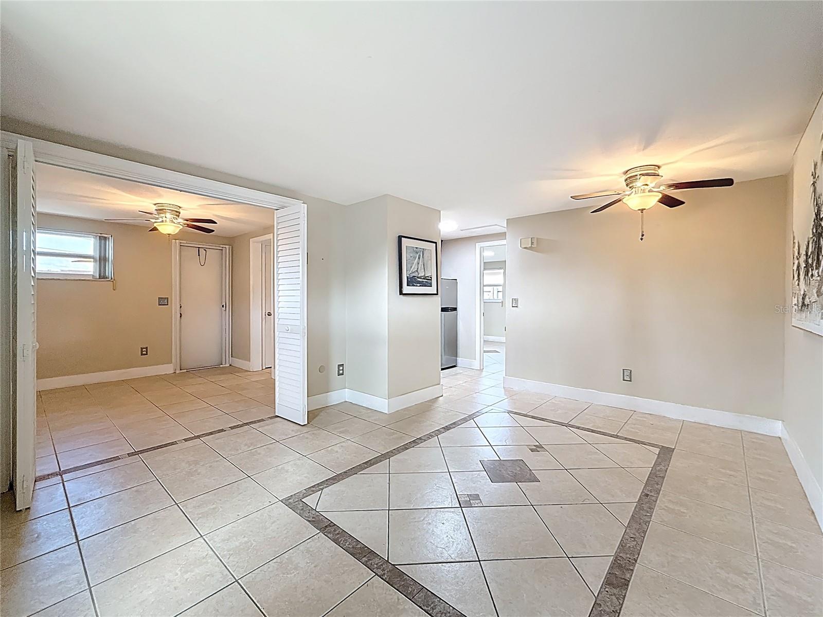 Image 4 of 39 For 2600 Paula Drive 2b