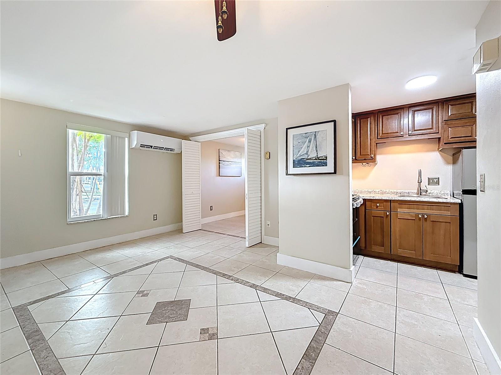 Image 7 of 39 For 2600 Paula Drive 2b
