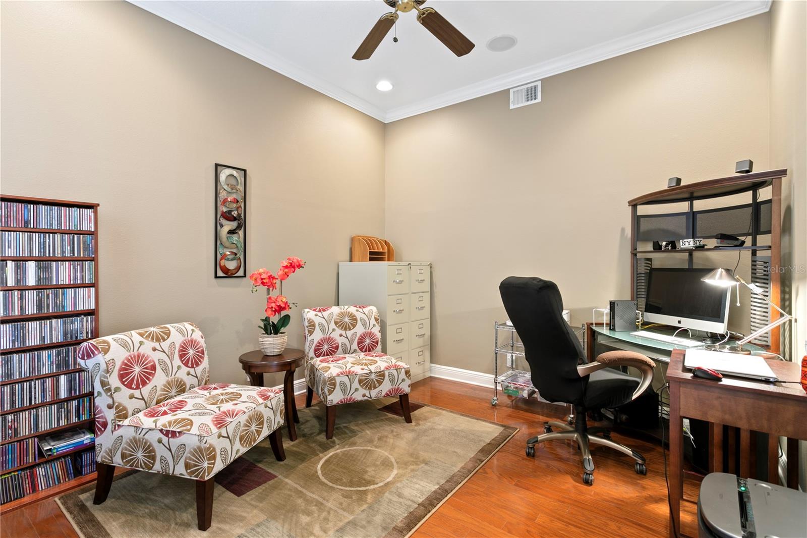 Image 8 of 63 For 10141 Deercliff Drive