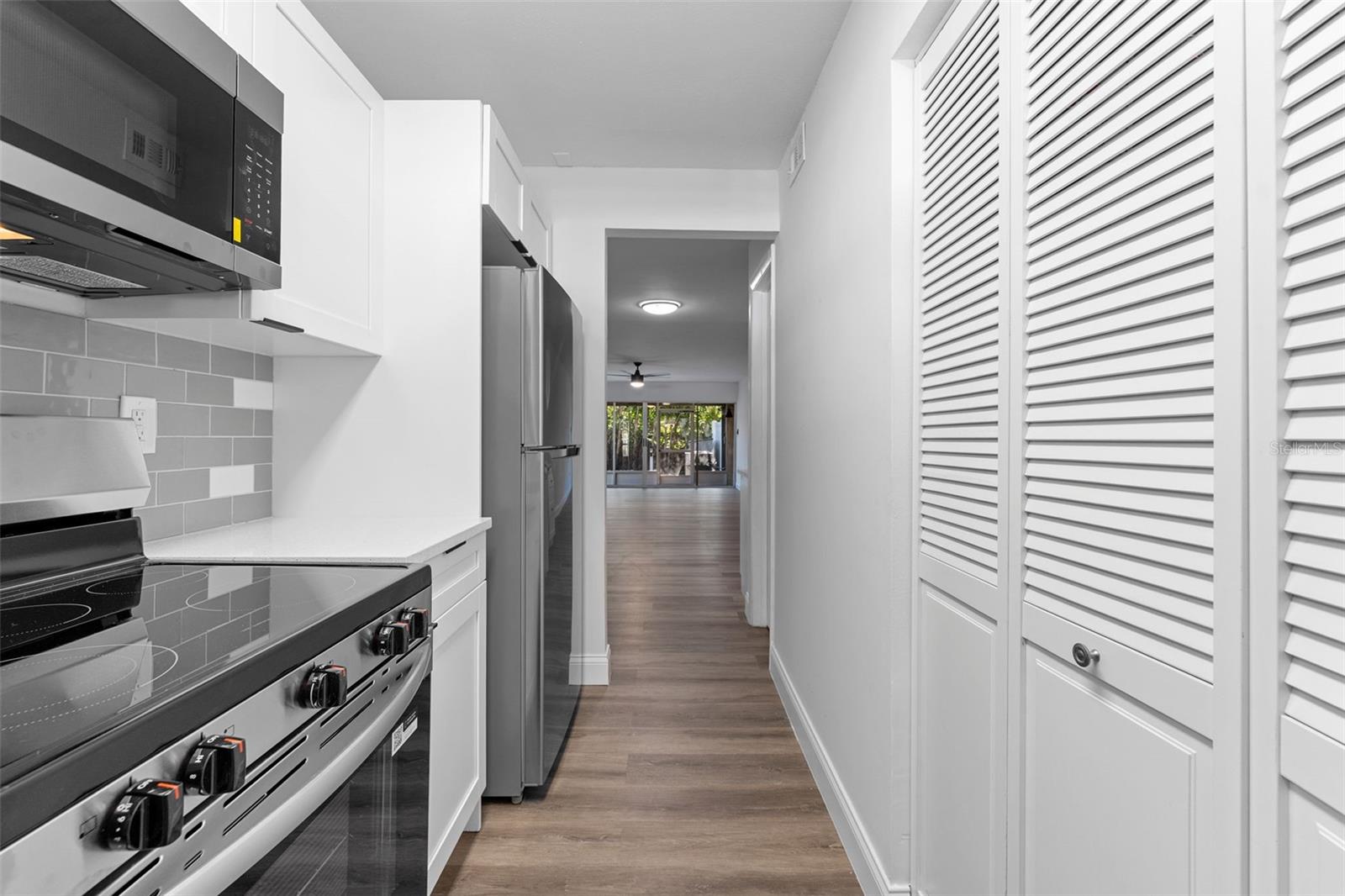 Image 11 of 35 For 1700 Azalea Court B