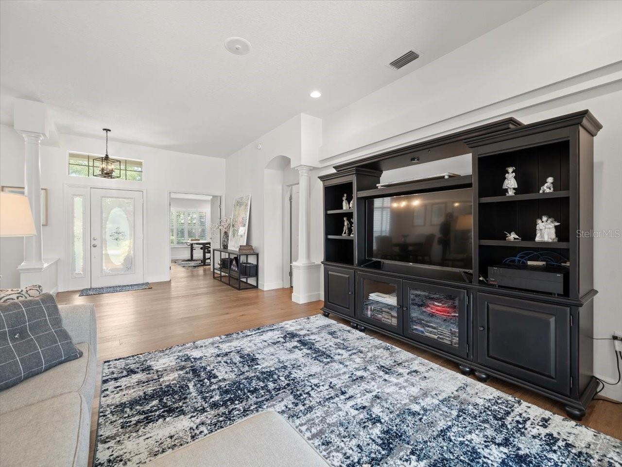 Image 25 of 42 For 17311 Hubers Court
