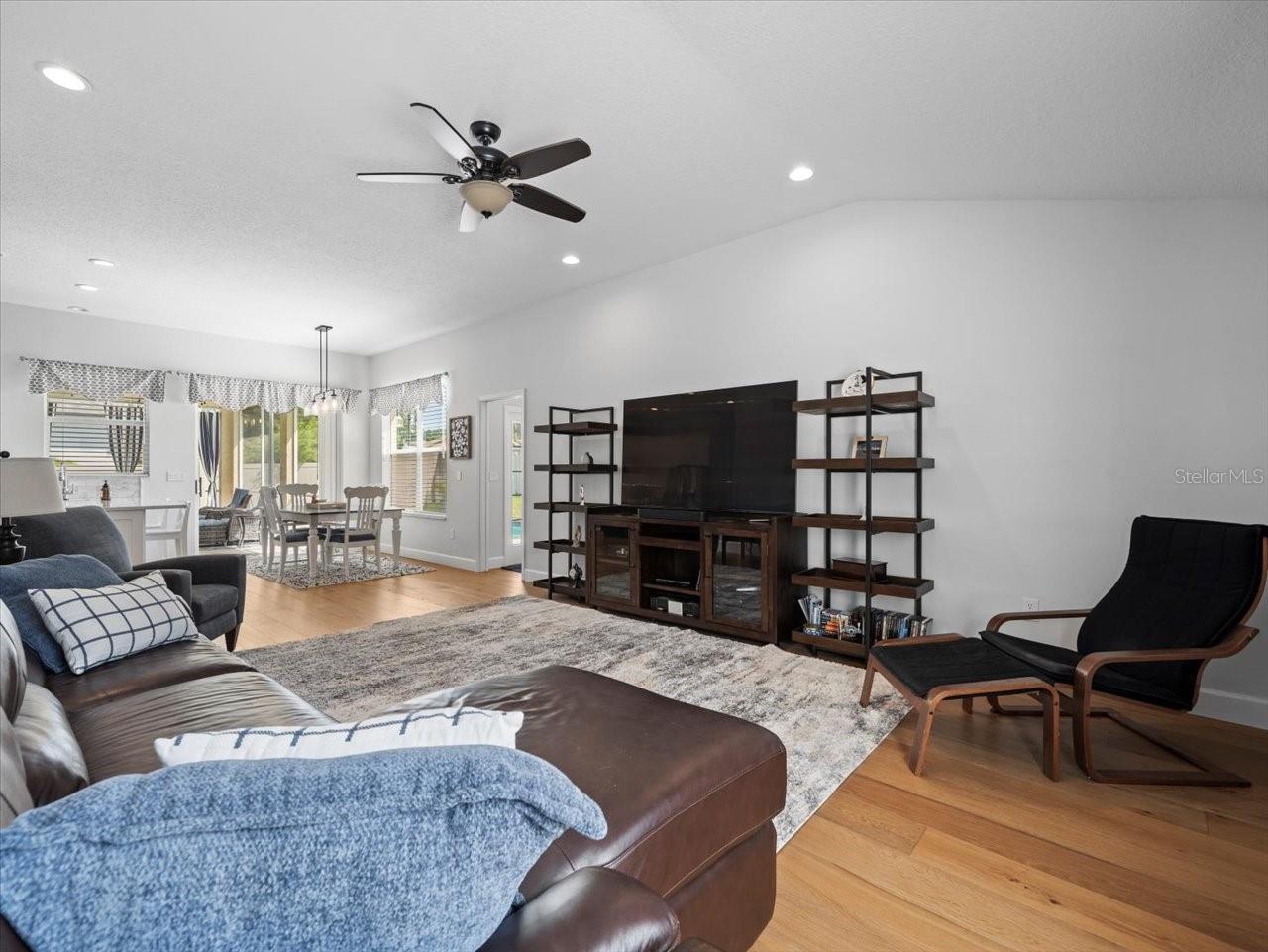 Image 27 of 42 For 17311 Hubers Court