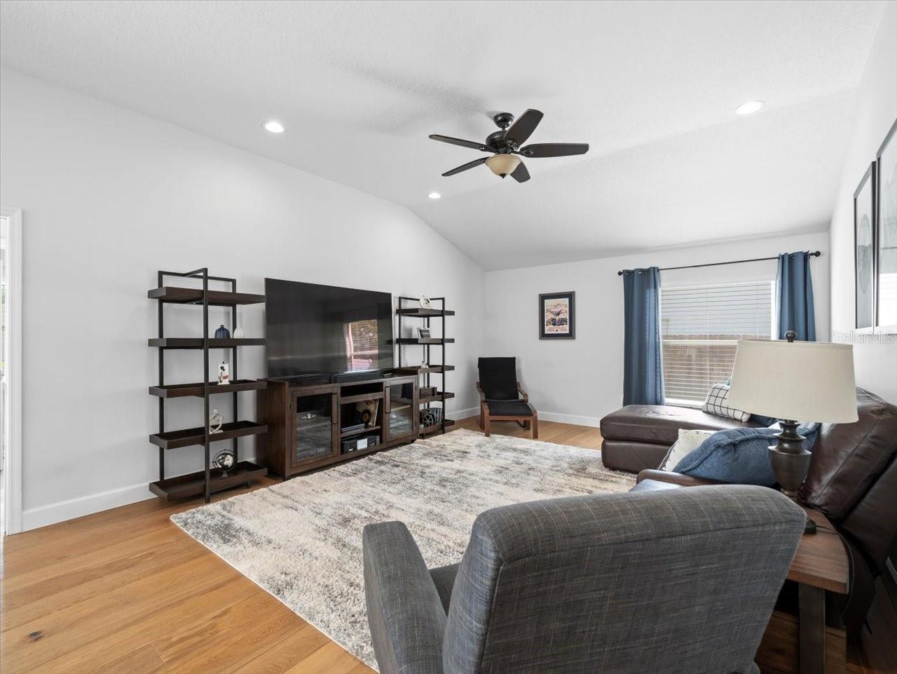 Image 28 of 42 For 17311 Hubers Court