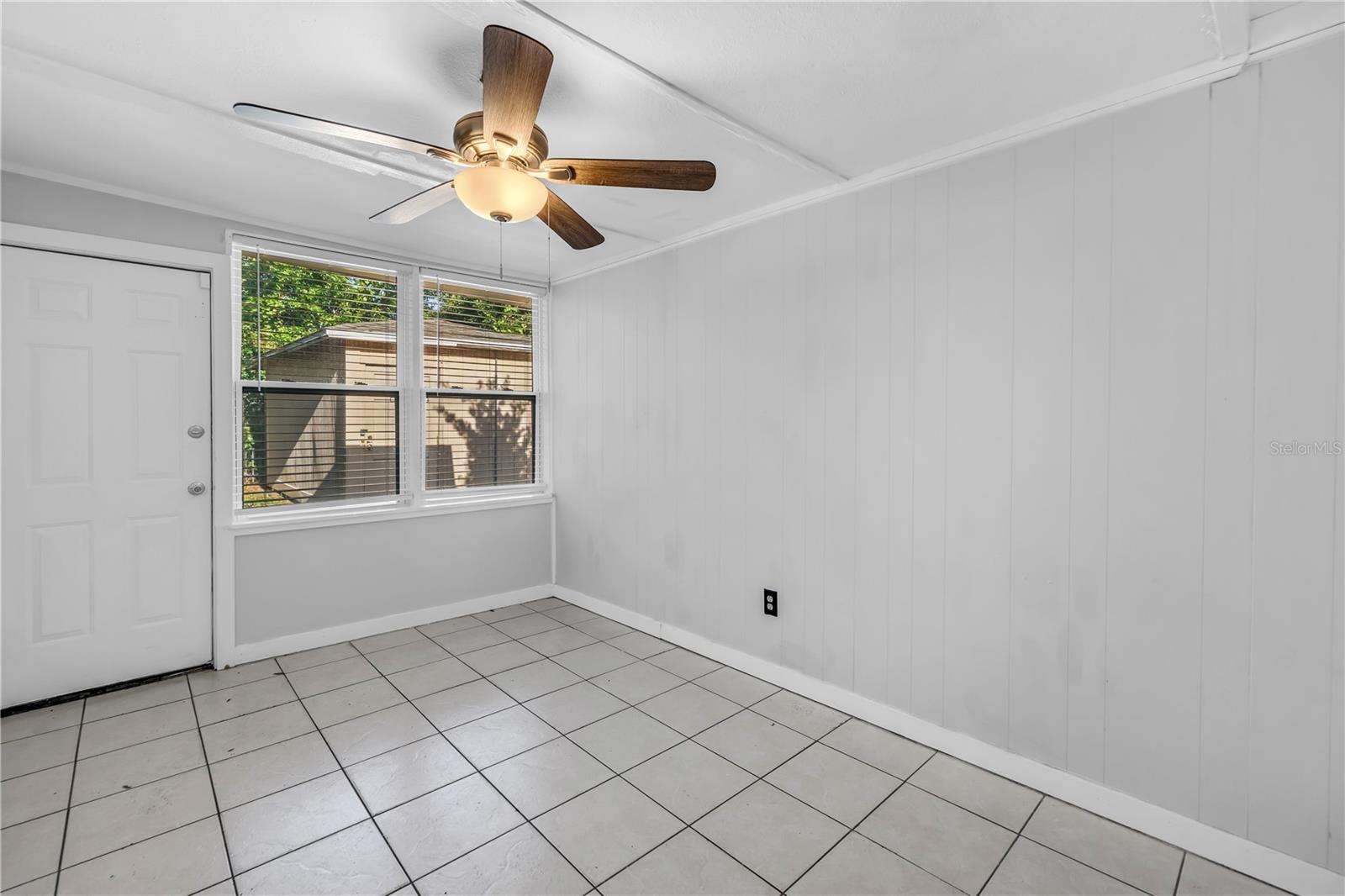 Image 15 of 35 For 1260 Palmetto Street