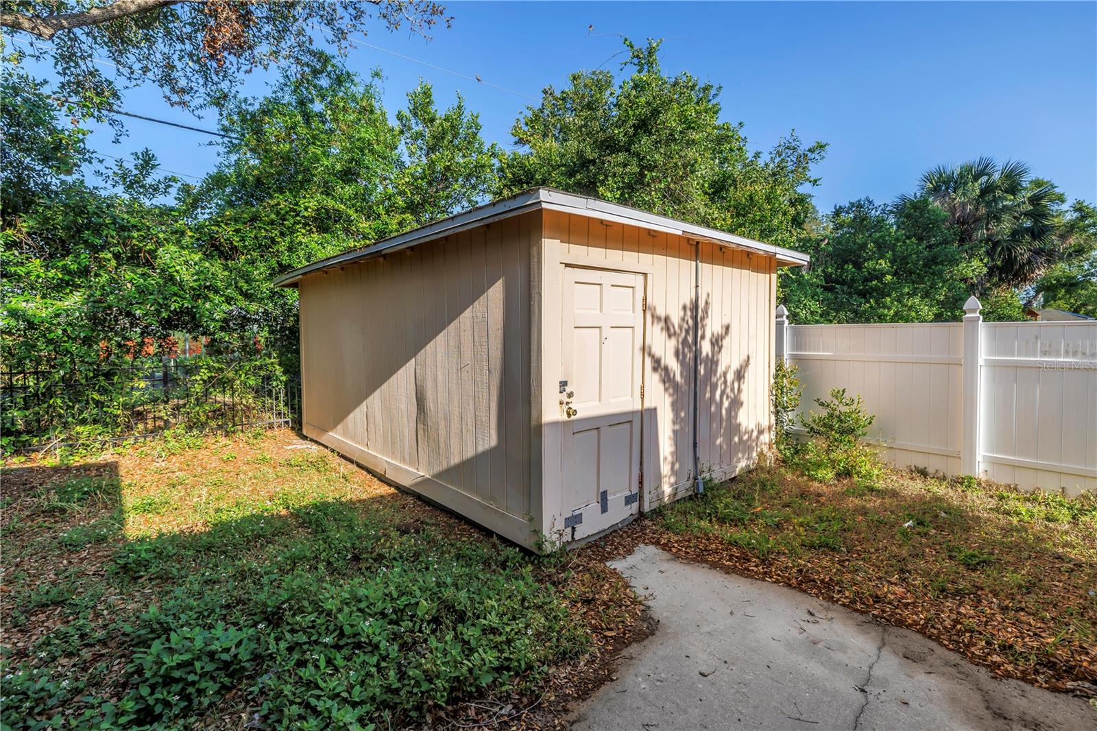 Image 22 of 35 For 1260 Palmetto Street