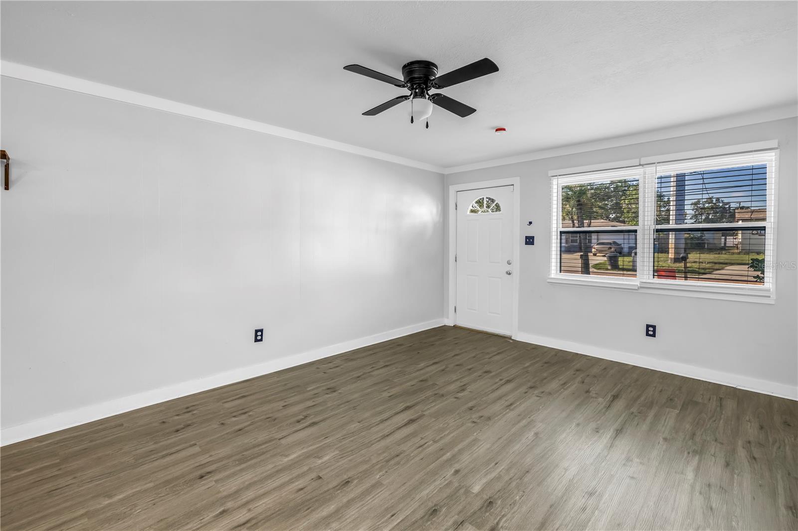 Image 7 of 35 For 1260 Palmetto Street