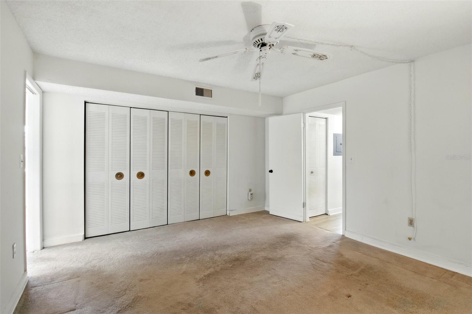 Image 12 of 37 For 10035 63rd Avenue N 12
