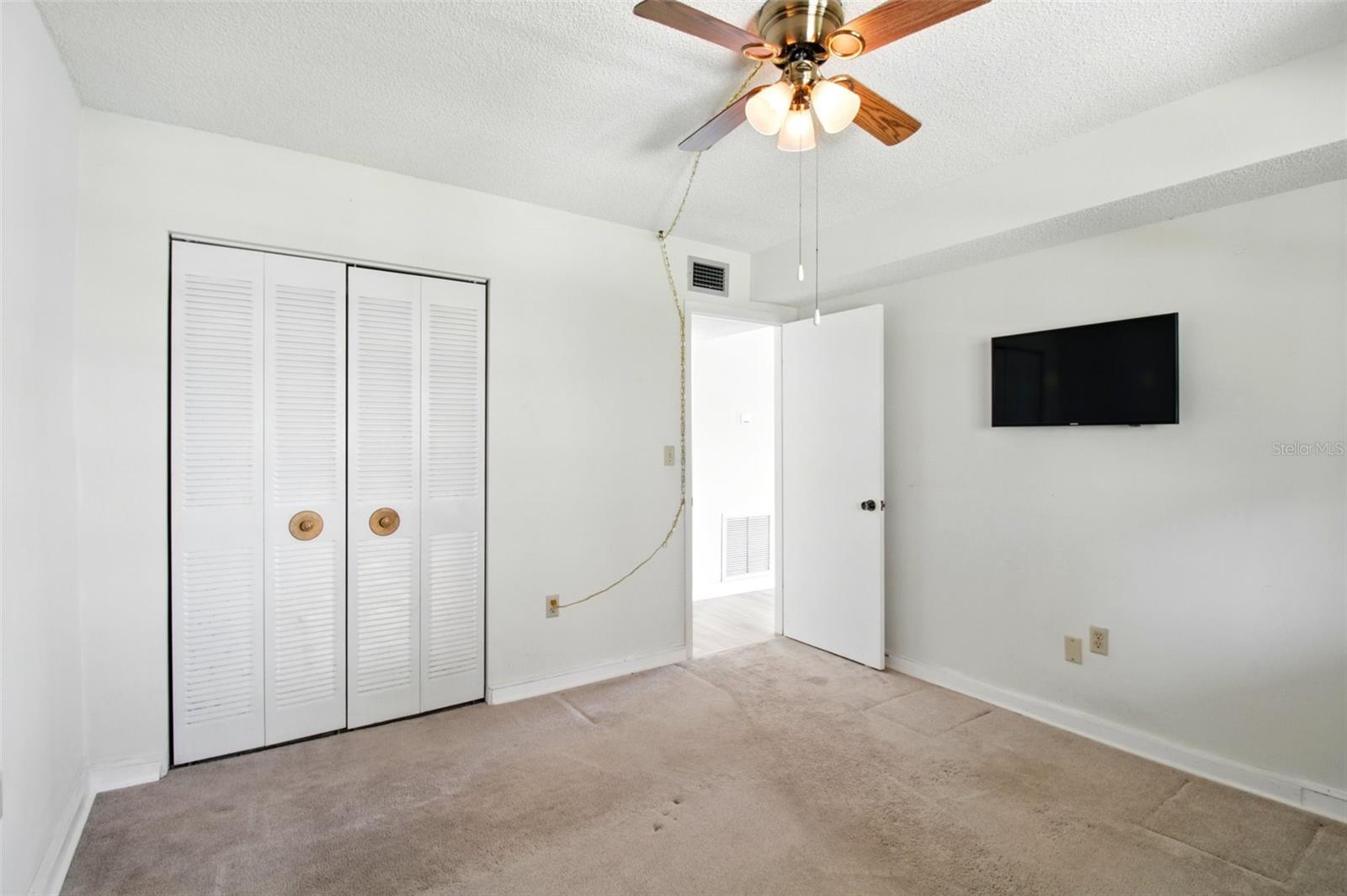 Image 16 of 37 For 10035 63rd Avenue N 12