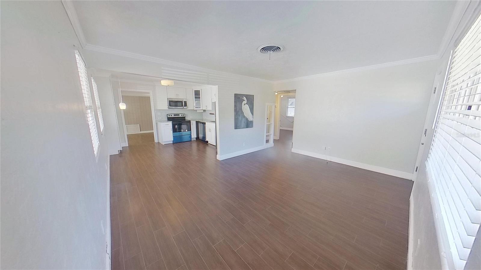 Image 11 of 39 For 5832 27th Avenue S