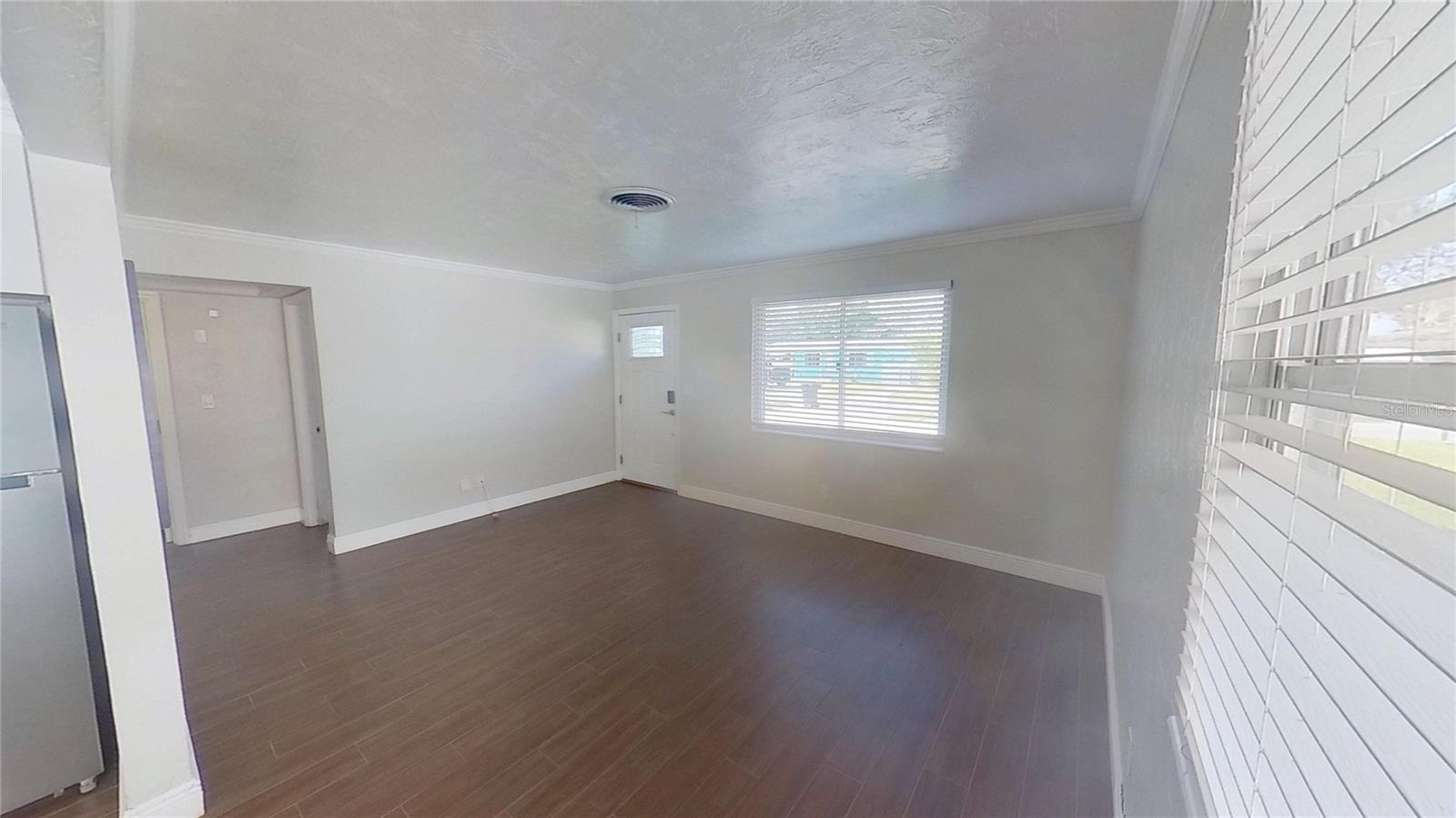 Image 32 of 39 For 5832 27th Avenue S