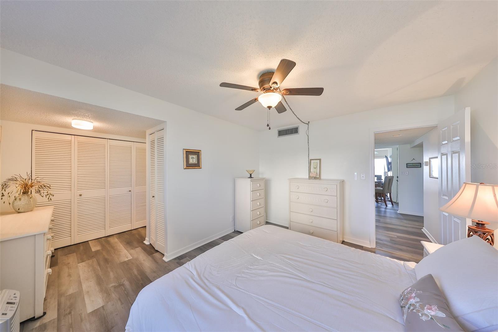 Image 19 of 28 For 1301 Gulf Boulevard 107
