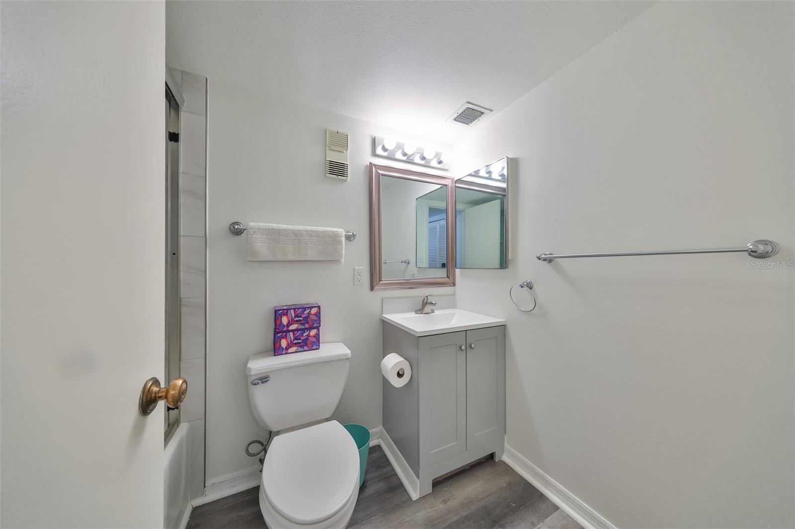 Image 21 of 28 For 1301 Gulf Boulevard 107