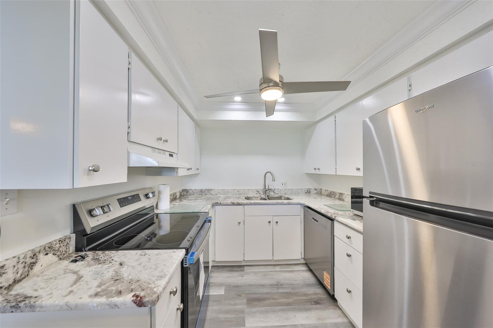Image 23 of 28 For 1301 Gulf Boulevard 107