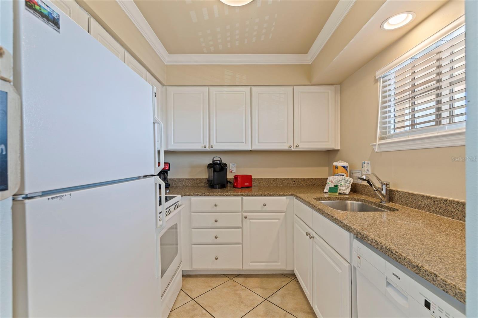 Image 13 of 37 For 19417 Gulf Boulevard E217