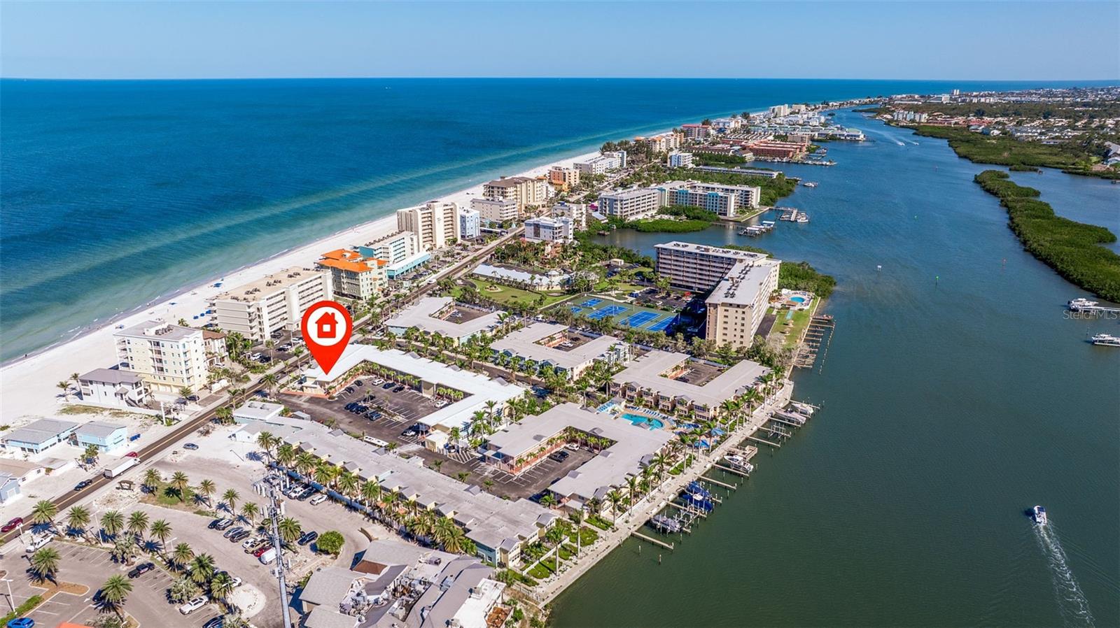 Image 31 of 37 For 19417 Gulf Boulevard E217