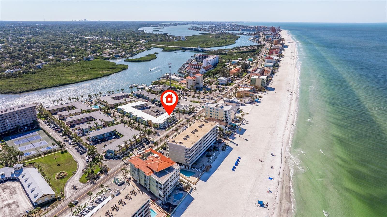 Image 32 of 37 For 19417 Gulf Boulevard E217