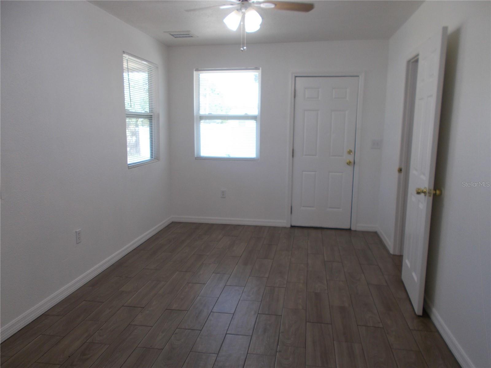 Image 10 of 23 For 433 73rd Avenue N
