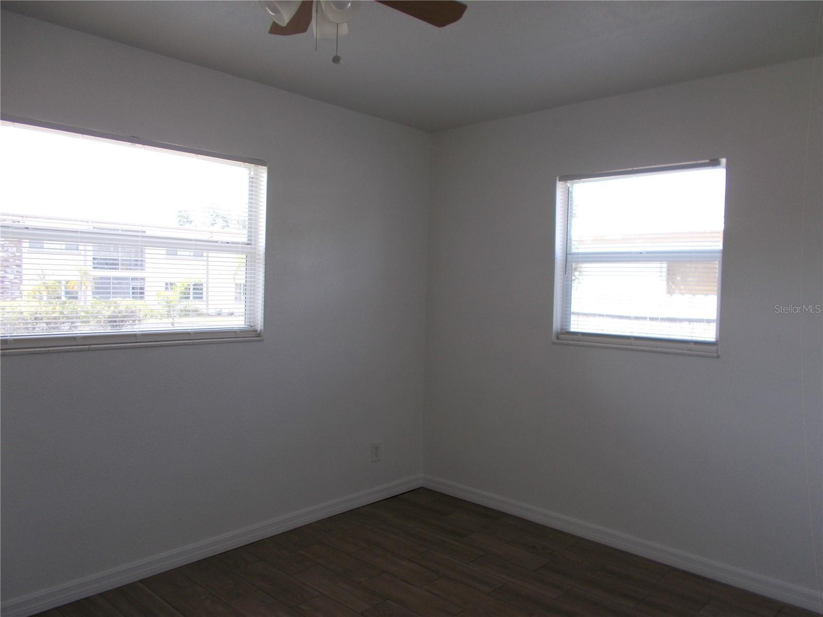 Image 13 of 23 For 433 73rd Avenue N