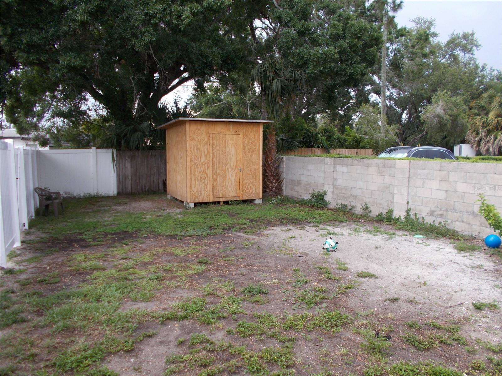 Image 24 of 27 For 433 73rd Avenue N